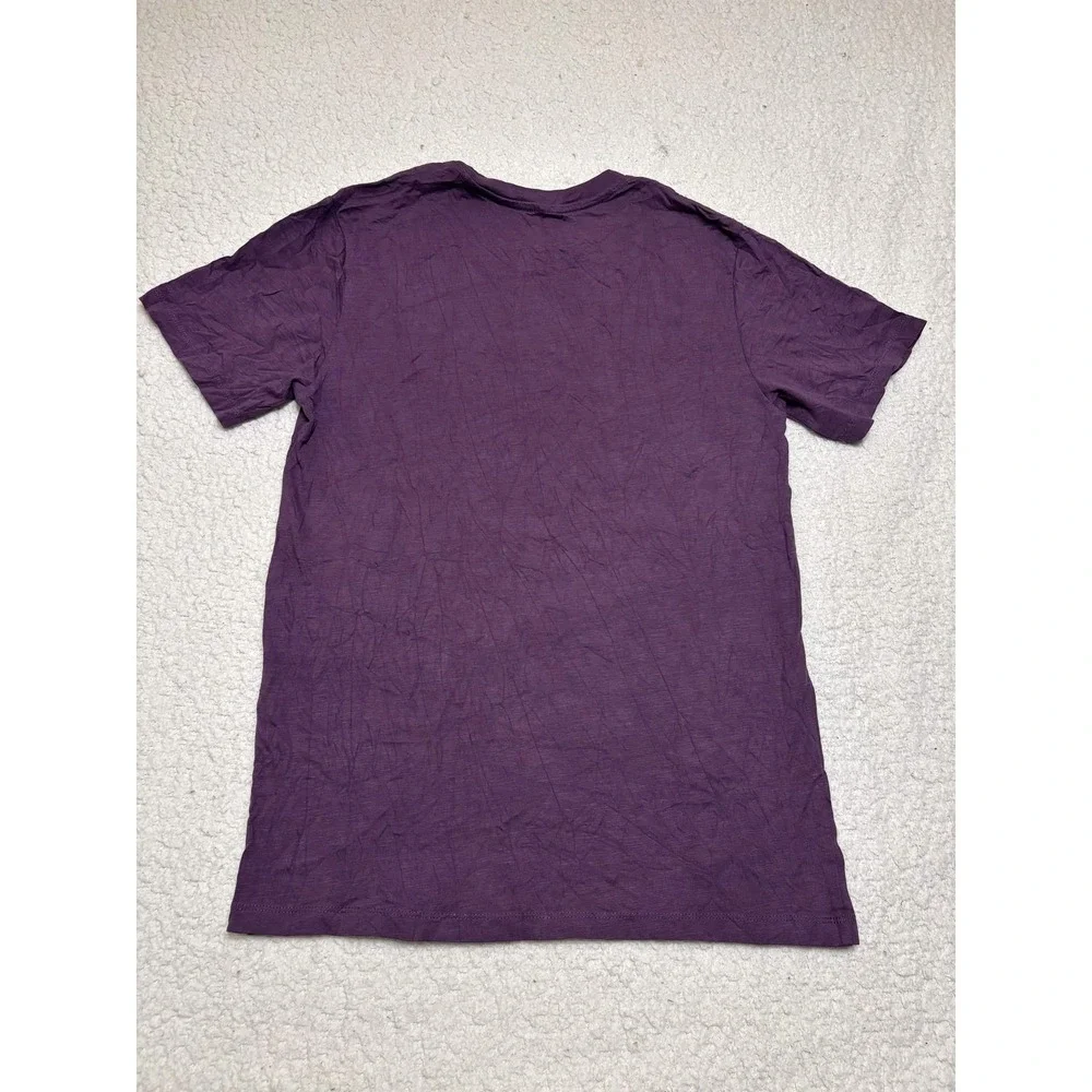 Levi's Mens Standard Pocket T-Shirt Purple Solid Basic Tee M 19342-0278